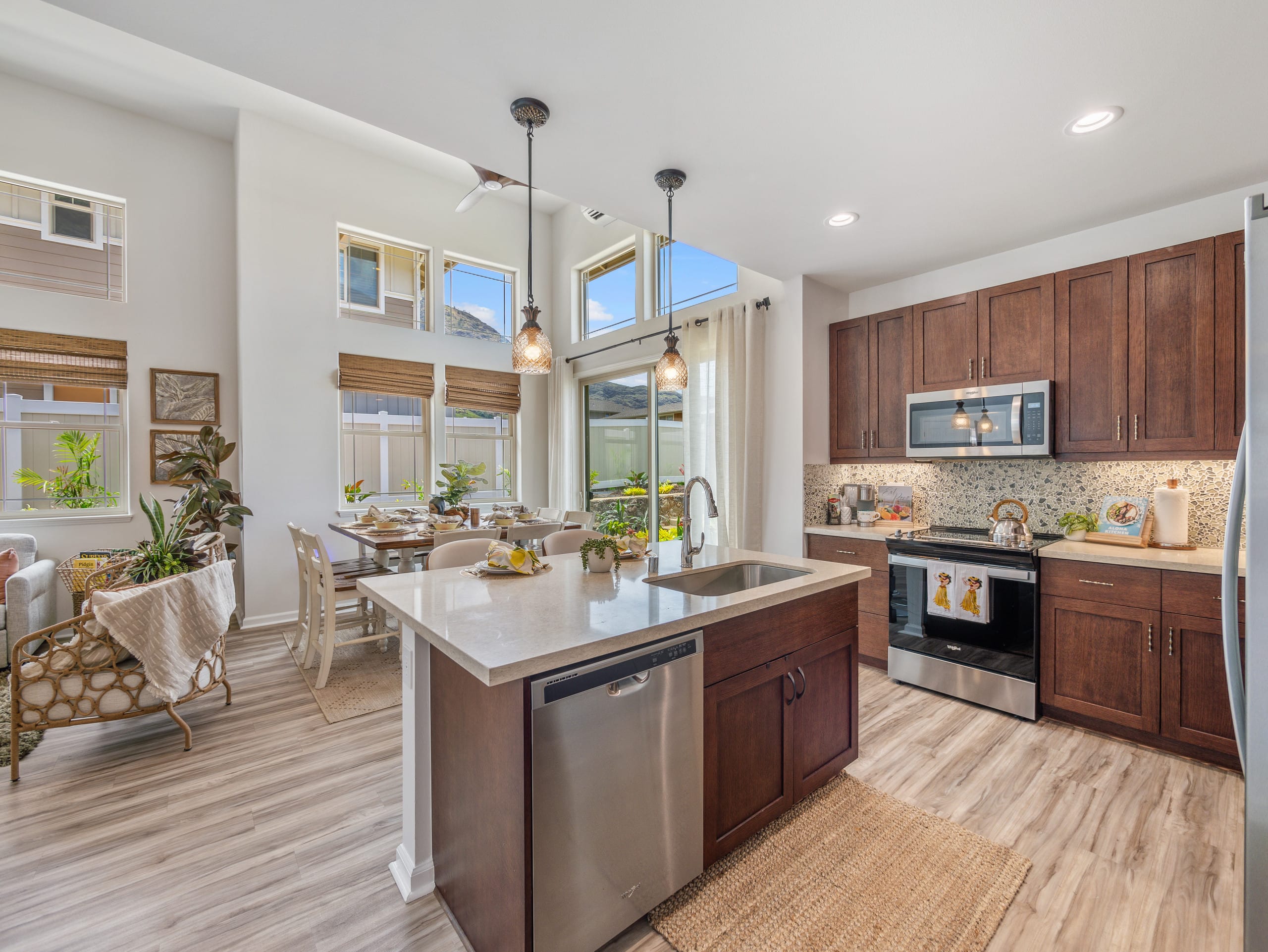 Home in Waianae · ★5.0 · 7 bedrooms · 9 beds · 6 baths - Image 86