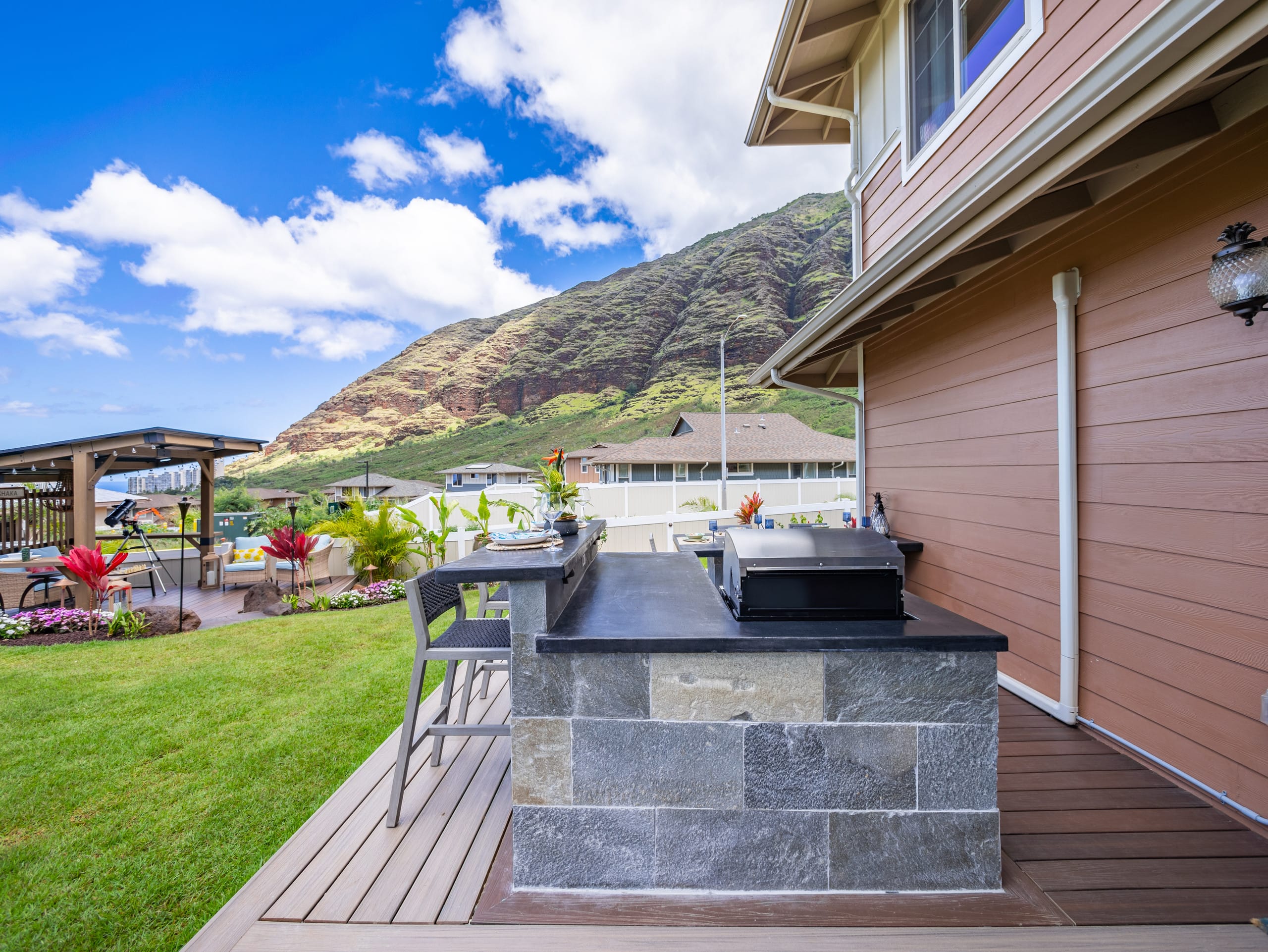 Home in Waianae · ★5.0 · 7 bedrooms · 9 beds · 6 baths - Image 338