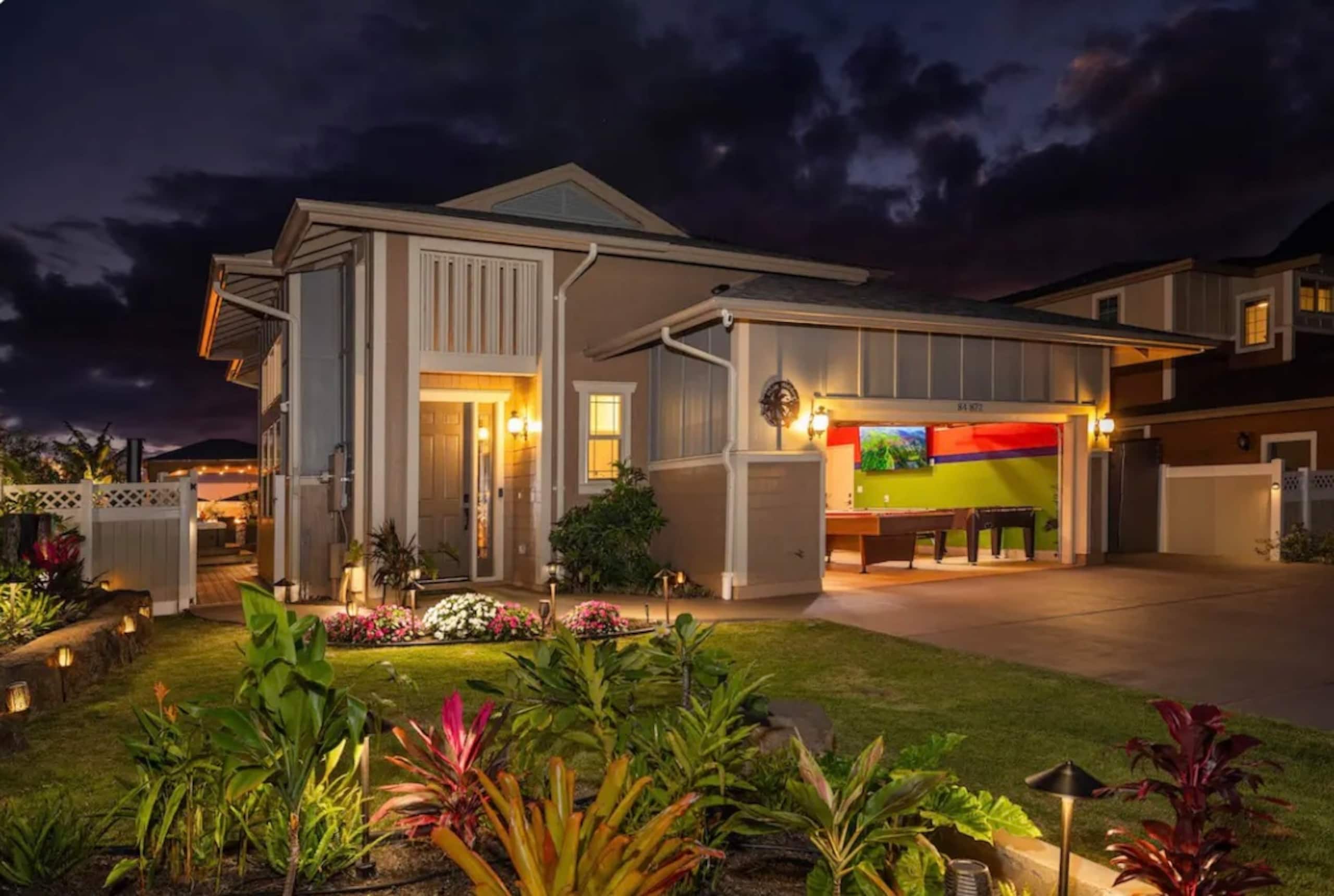 Home in Waianae · ★5.0 · 7 bedrooms · 9 beds · 6 baths - Image 474