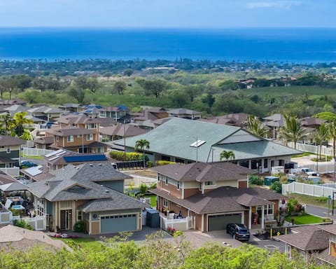 The Hideouts | Two NextDoor Homes Near Beach Top5%