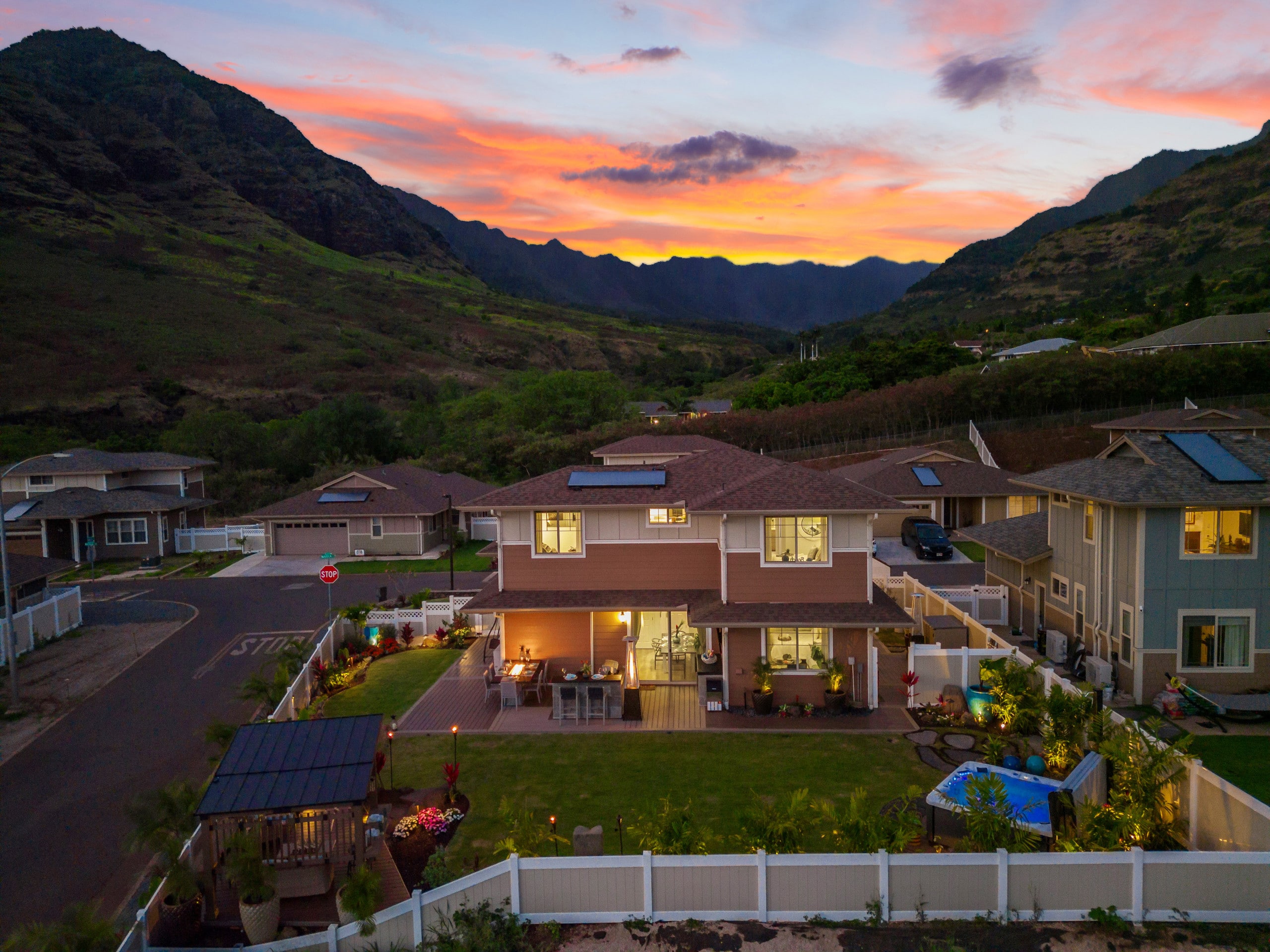Home in Waianae · ★5.0 · 7 bedrooms · 9 beds · 6 baths - Image 316