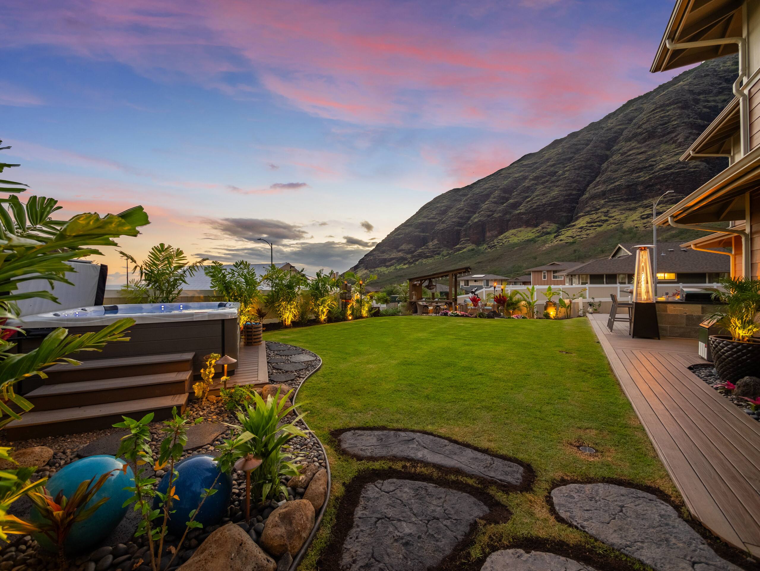Home in Waianae · ★5.0 · 7 bedrooms · 9 beds · 6 baths - Image 334