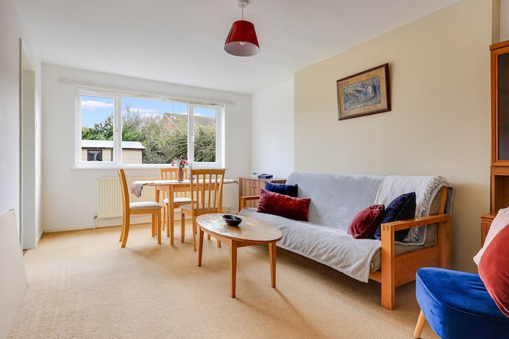 2 Bed Flat In North Of River Cam - Cambridge