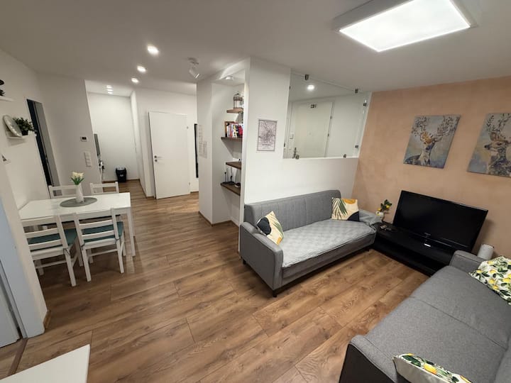 Familienwohnung Für 6| Schönbrunn & Zoo | Top Lage - Viena