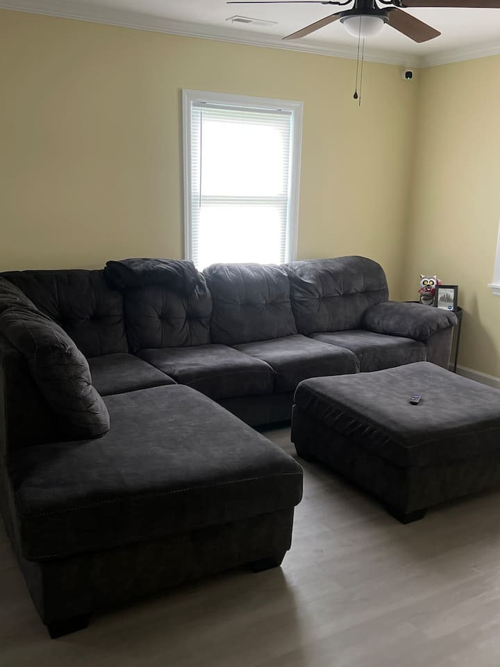 Charming 3-bedroom Home In Petersburg, Va - Chester, VA