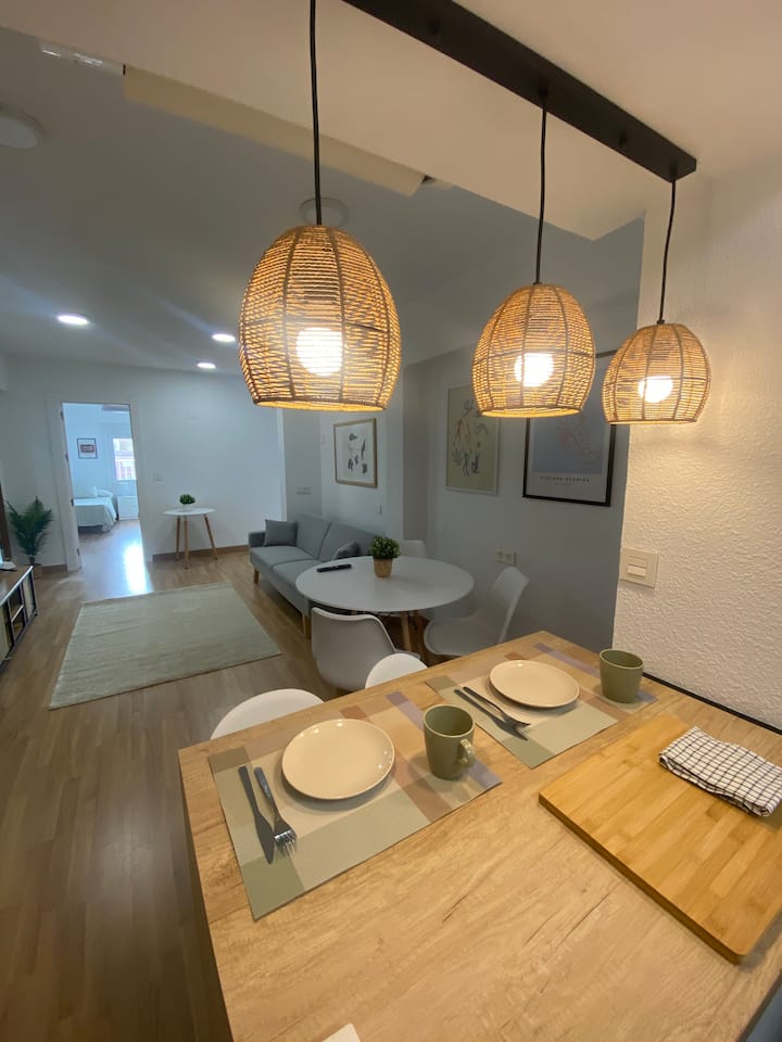 Piso Remodelado A 3' De La Playa - Almería