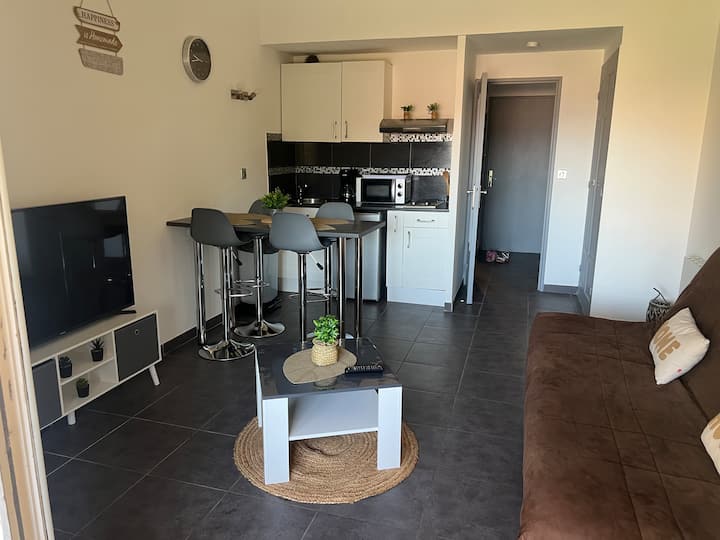 Studio Avec Terrasse à 5 Mn De La Plage - Saint-Cyr-sur-Mer