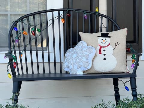 I-95 easy • Gym • Golf Cart • Fire Pit • Pet ok