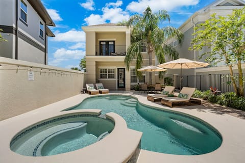 4BR Golf Views Pool Apartment Near Disney