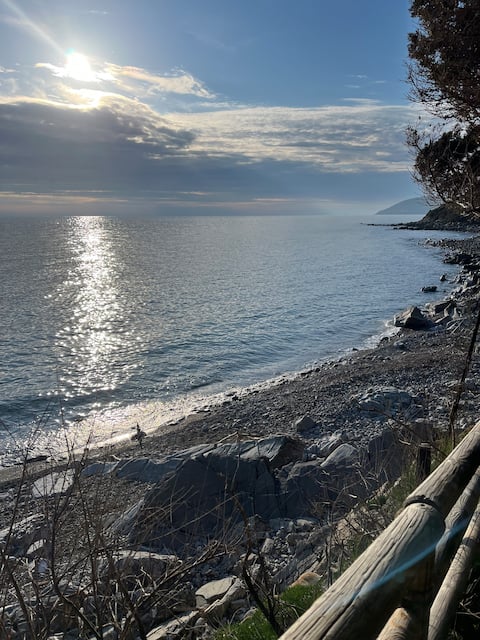 MAM house with exclusive access to the sea