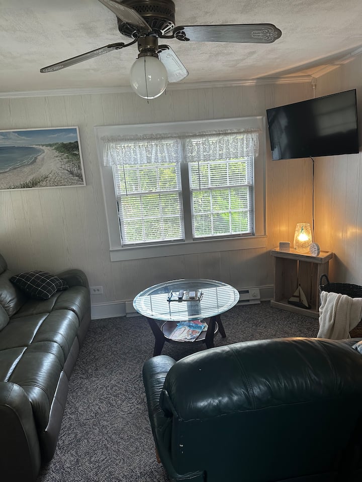 Historic Harkers Island Bungalow - Harkers Island, NC