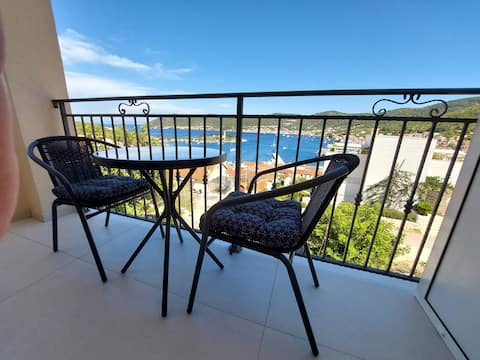 Apartman Julija, sea view, balcony