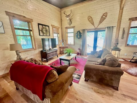 Top Airbnb: The River Shack in Okanagan Similkameen