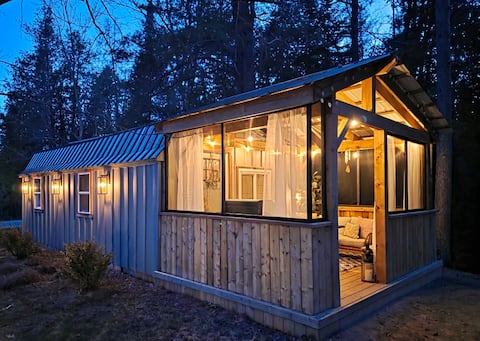Unique Nordic Spa Cabin Retreat. Round lake