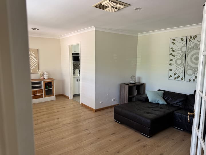Family Home With Garden Oasis - Iluka