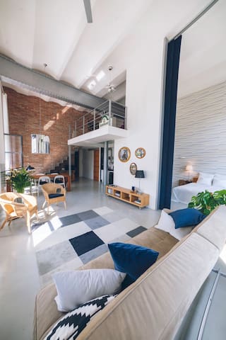 Brewery Loft (free garage parking)