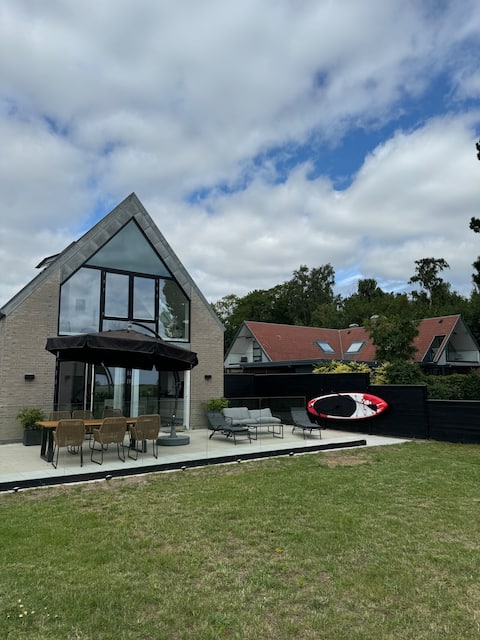 Extraordinary Beach Home near Copenhagen