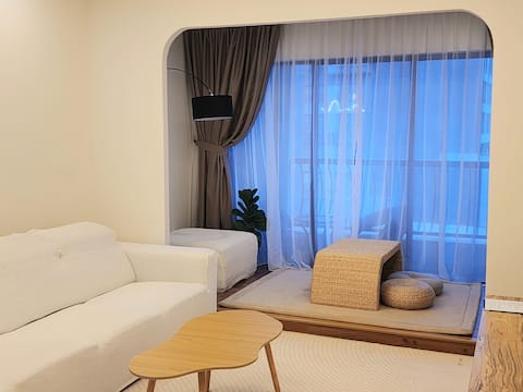 Luna Homestay 3B2B (Sea/Sunset View) @ City Centre