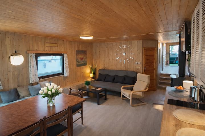 Margarita- Town 10', Park Free, View, Ac, Spacious - Praga