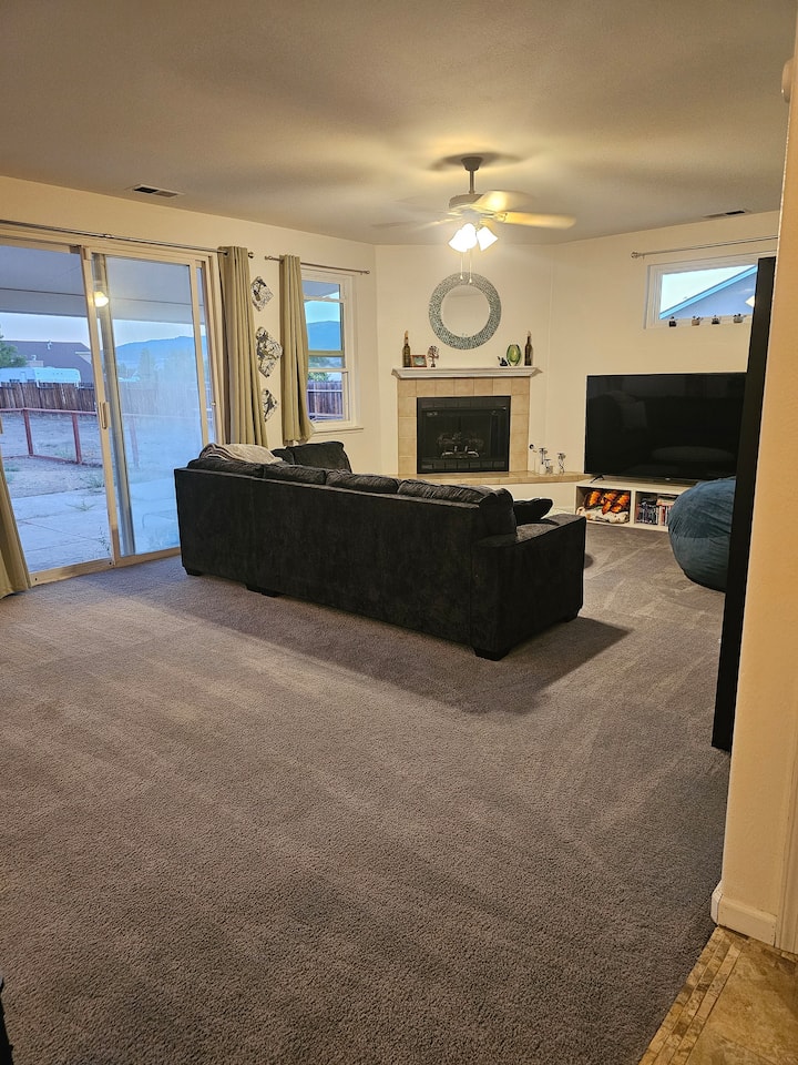 Gorgeous Home In North Reno - Reno