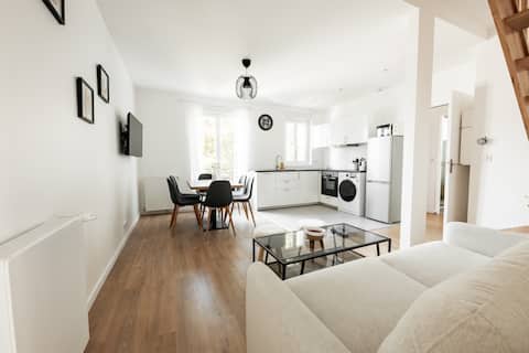 Successful Airbnb property: 3-bedroom duplex in Alfortville