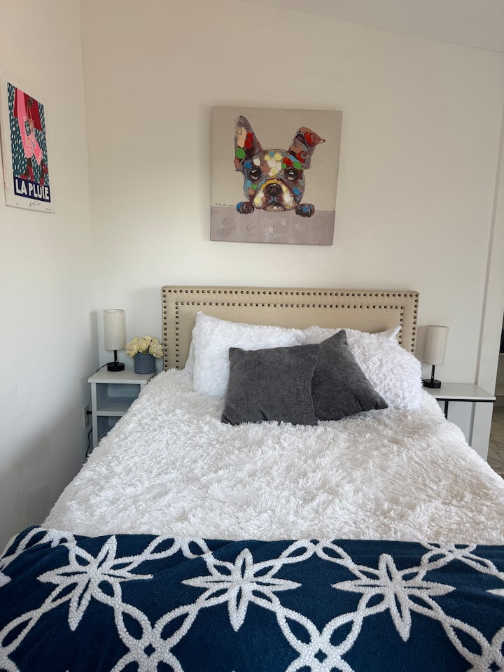 This bedroom has an en-suite bathroom attached. 