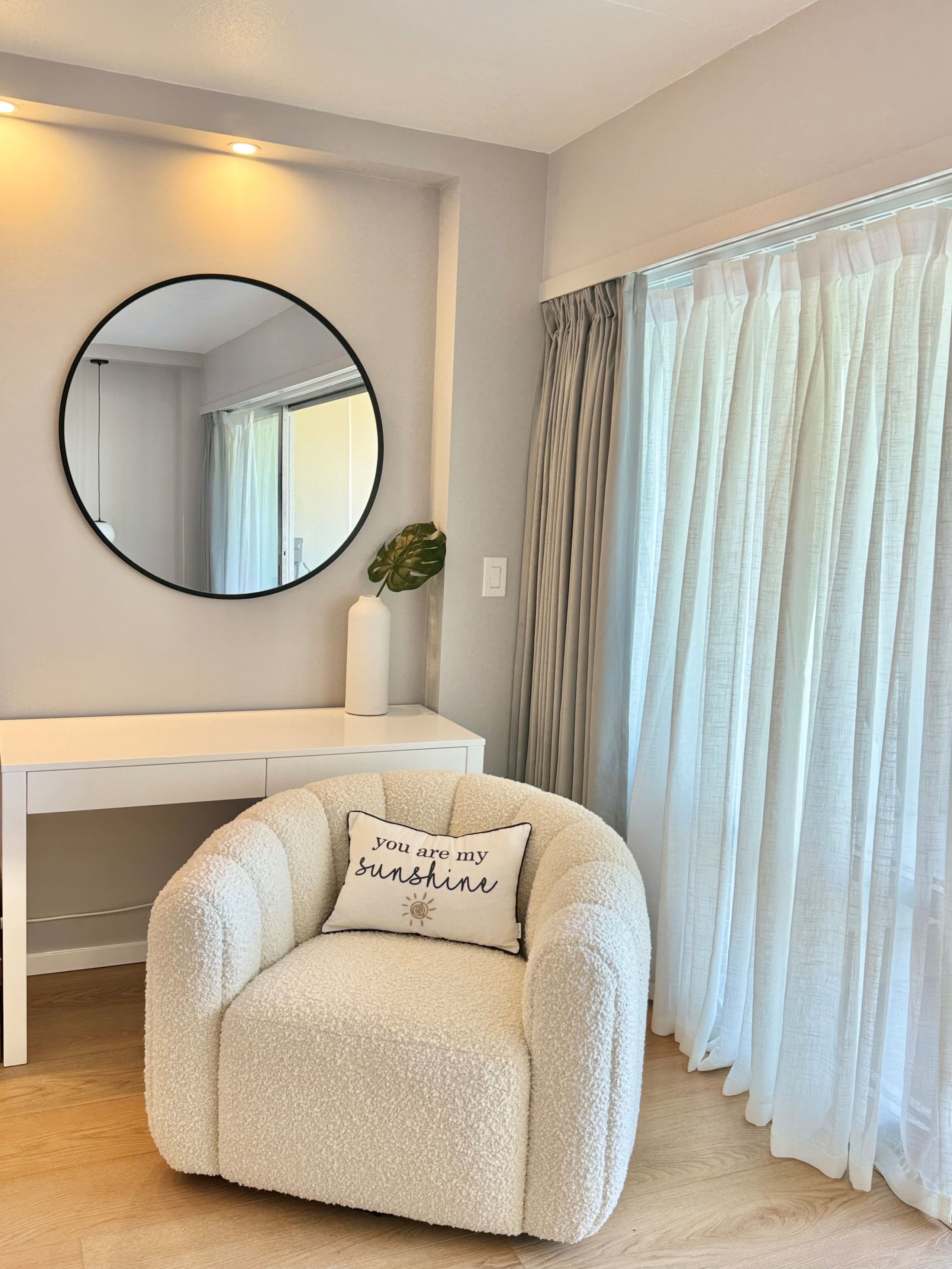 Condo in Honolulu · ★4.97 · 1 bedroom · 2 beds · 1 private bath - Image 12