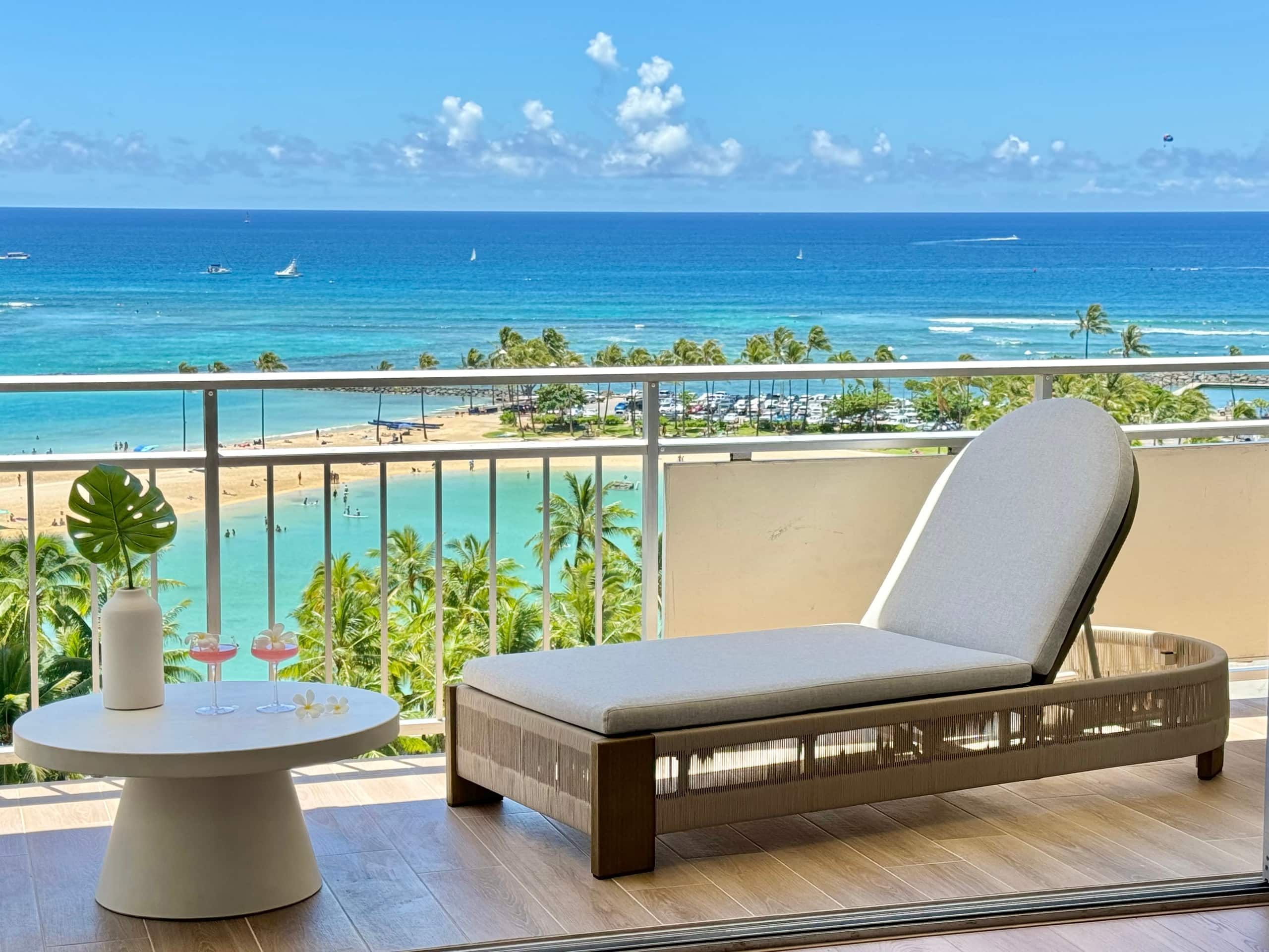 Condo in Honolulu · ★4.97 · 1 bedroom · 2 beds · 1 private bath - Image 3