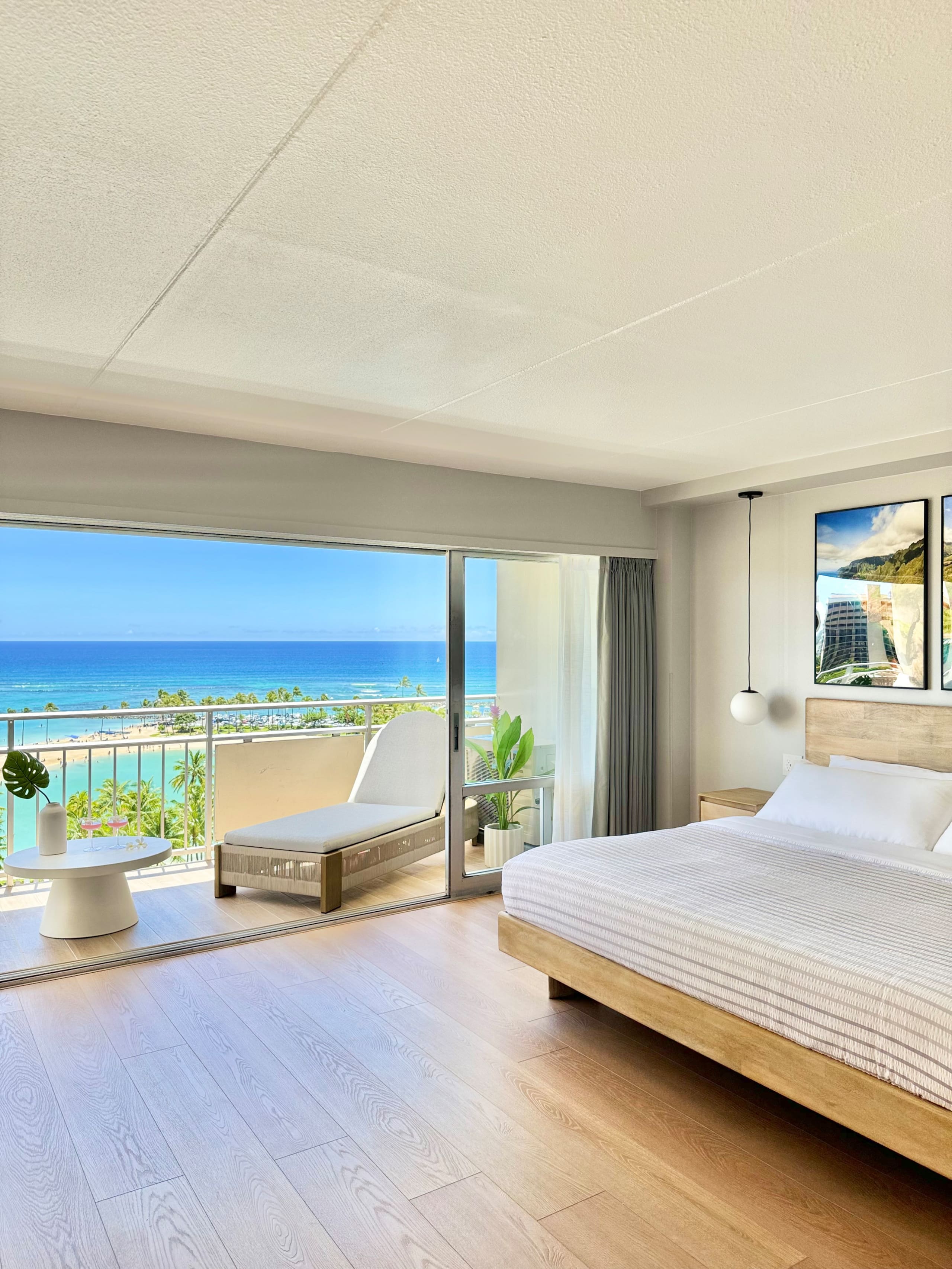 Condo in Honolulu · ★4.97 · 1 bedroom · 2 beds · 1 private bath - Image 7