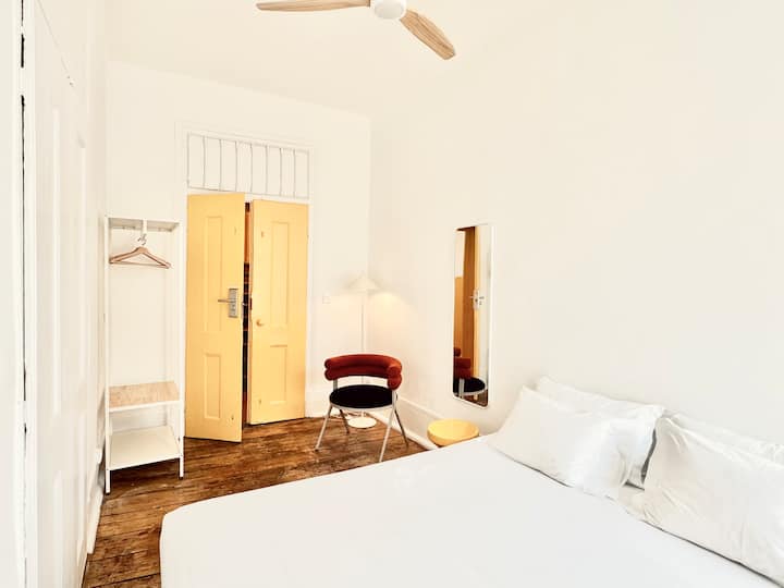 Friendly Hills Bairro Alto - Double Room - Lisbon