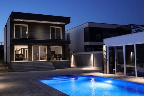 Villa Verona, Blagaj