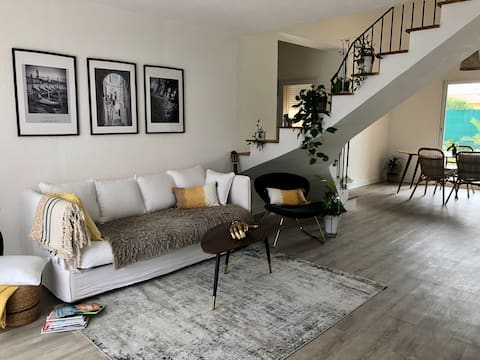 "Les Jasmins" house