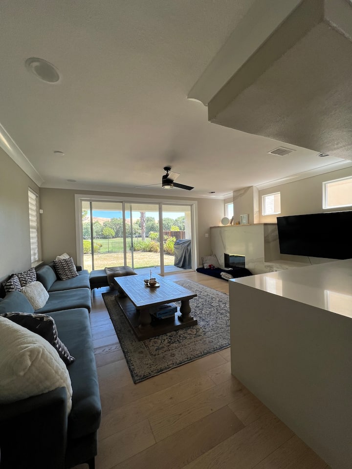 Executive Golf Course Home| Near Napa & Travis Afb - Fairfield, CA