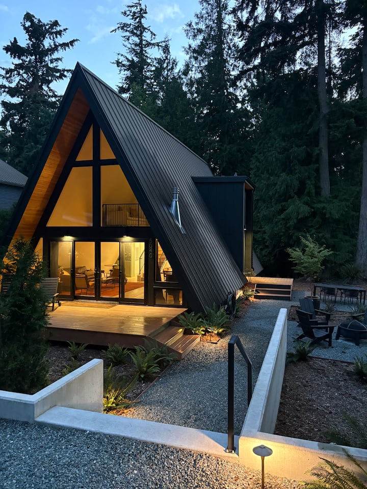 Modern Whidbey A-frame - Langley, WA