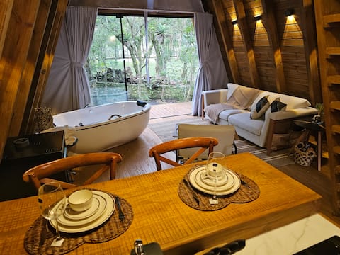 Cabin with breakfast and hydro.