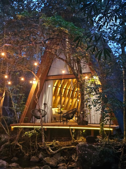 Cabin with breakfast and hydro.
