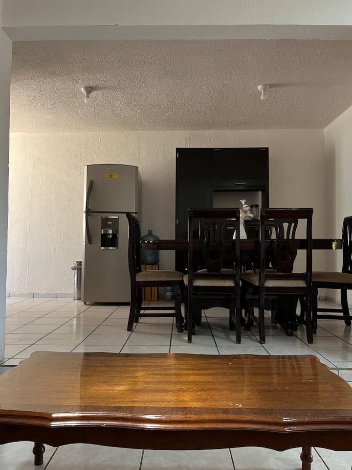 Casa En Slp A 5 Minutos De Zona Industrial - San Luis Potosí