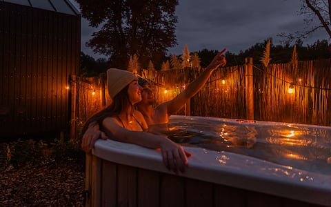 Luxe Tinyhouse Salie w hot tub