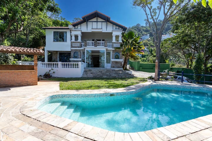 La Maison Bleue gallery image 3