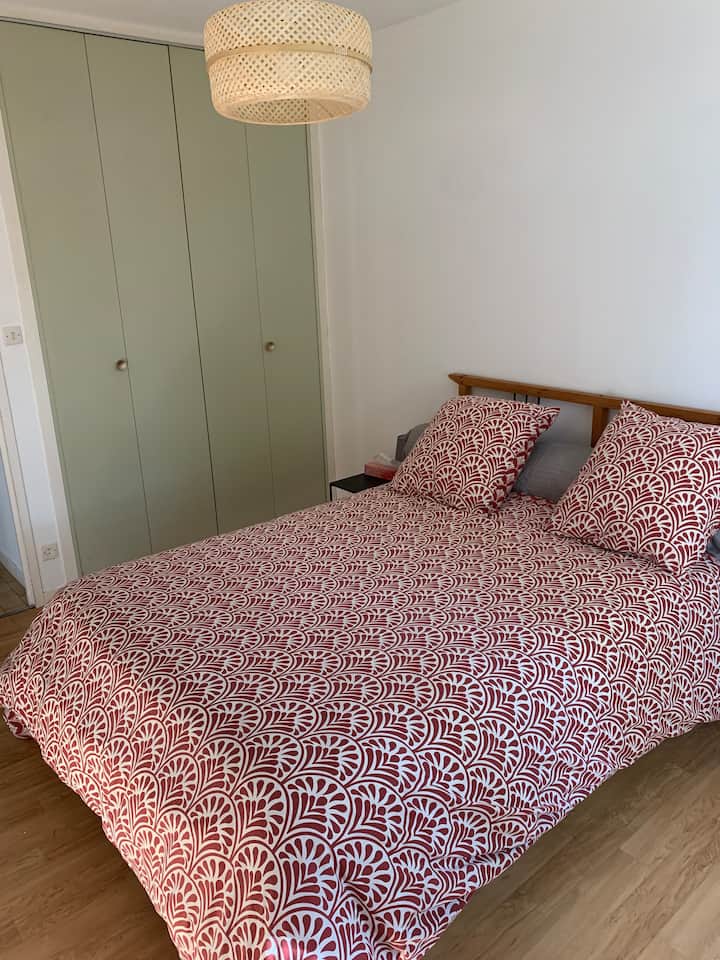 מיטה בגודל 140 קווין סייז 