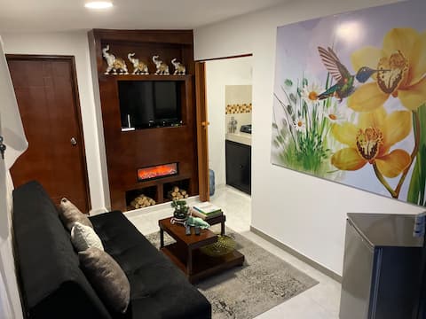 Popular Airbnb listing: La Fuente del Colibrí Cabin in Patio Bonito