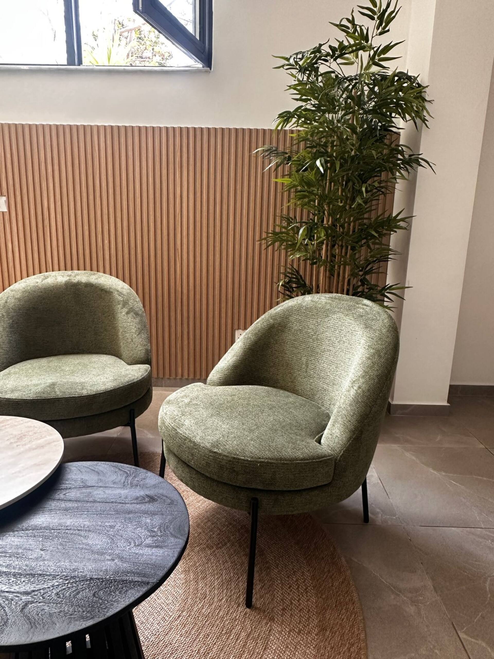 Elegant studio suite in brand new building