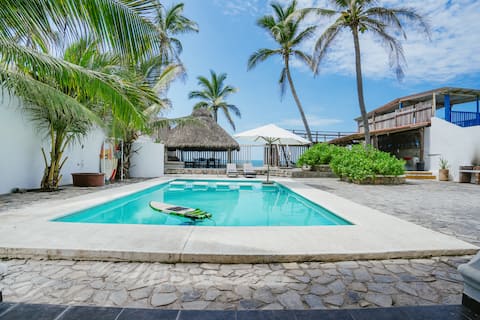 Casa Moyo Full Beach House
