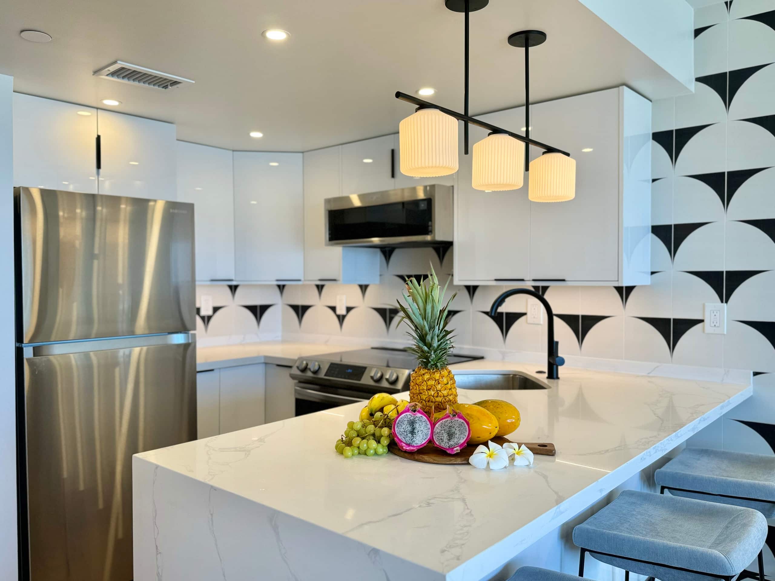 Condo in Honolulu · ★4.94 · 1 bedroom · 2 beds · 1 private bath - Image 26