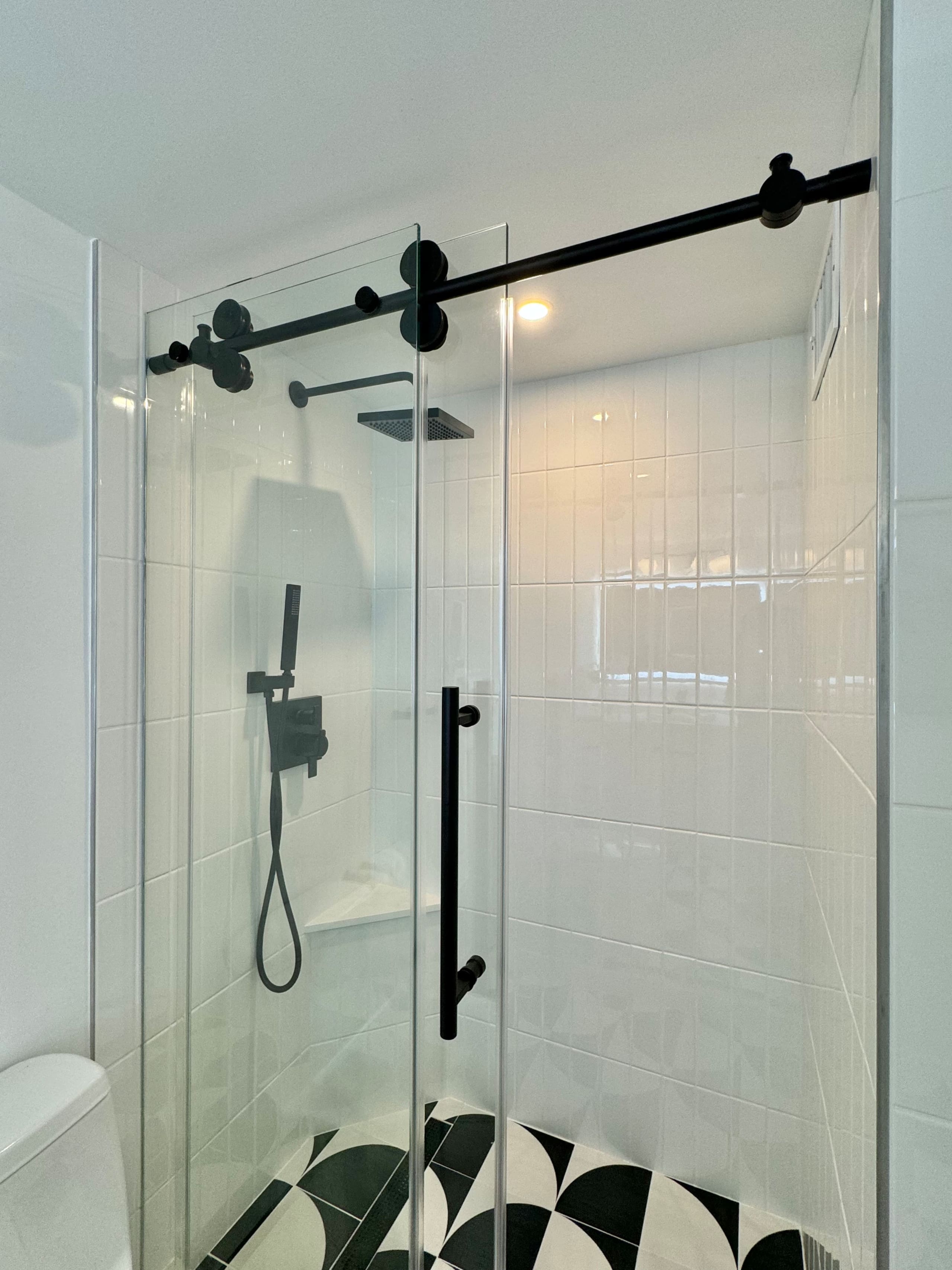 Condo in Honolulu · ★4.94 · 1 bedroom · 2 beds · 1 private bath - Image 23