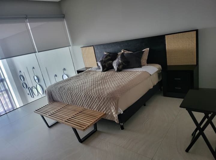 საძინებელი 1