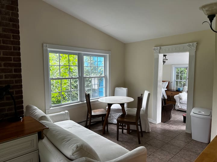 Serenity Retreat Guesthouse - Oyster Bay, NY