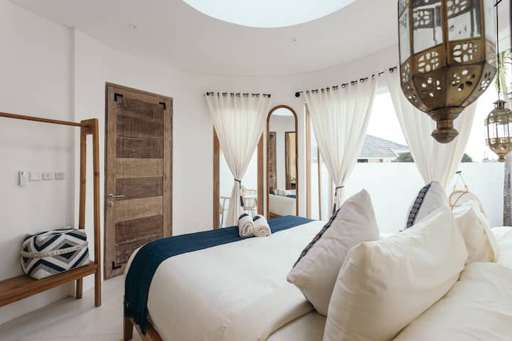 Aesthetic 1br Villa • Private Pool • Close Beach - Bali