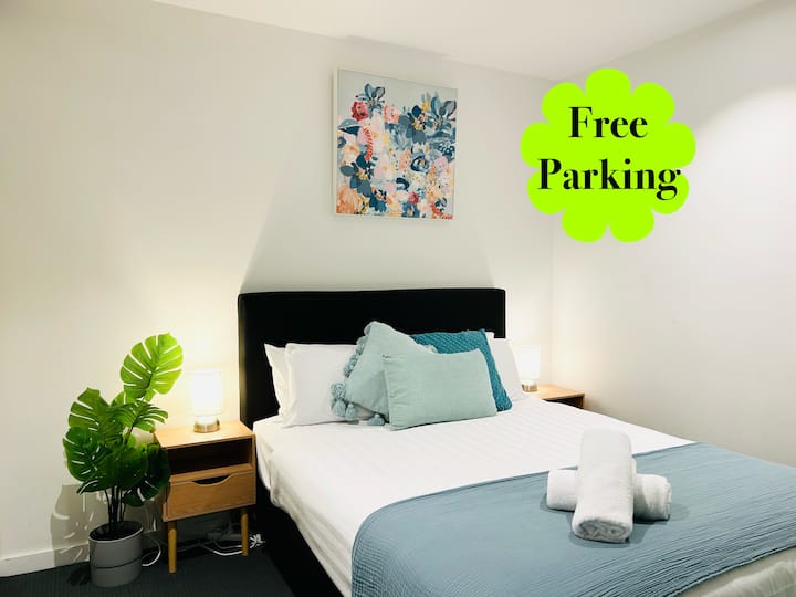 Cityview/free Park/balcony/heated Pool/(mhtt03b) - Melbourne