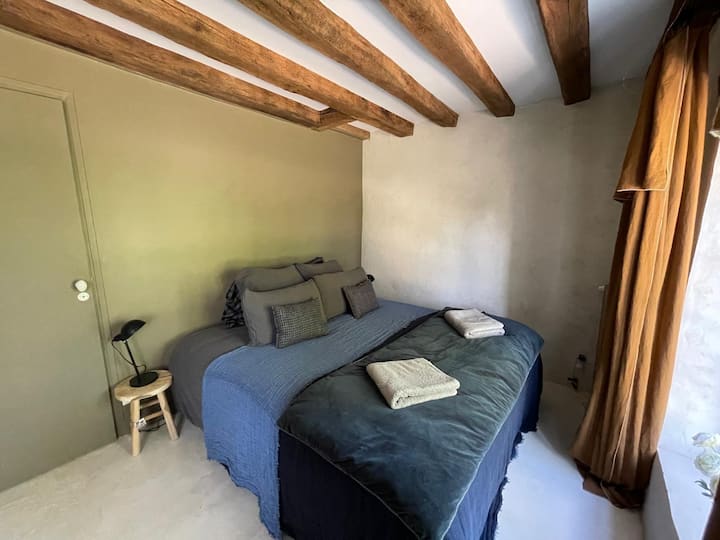 غرفة النوم 1